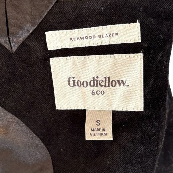 Goodfellow NWT Black Mens Size Small Velvet Soft Kenwood Blazer - Picture 5 of 7